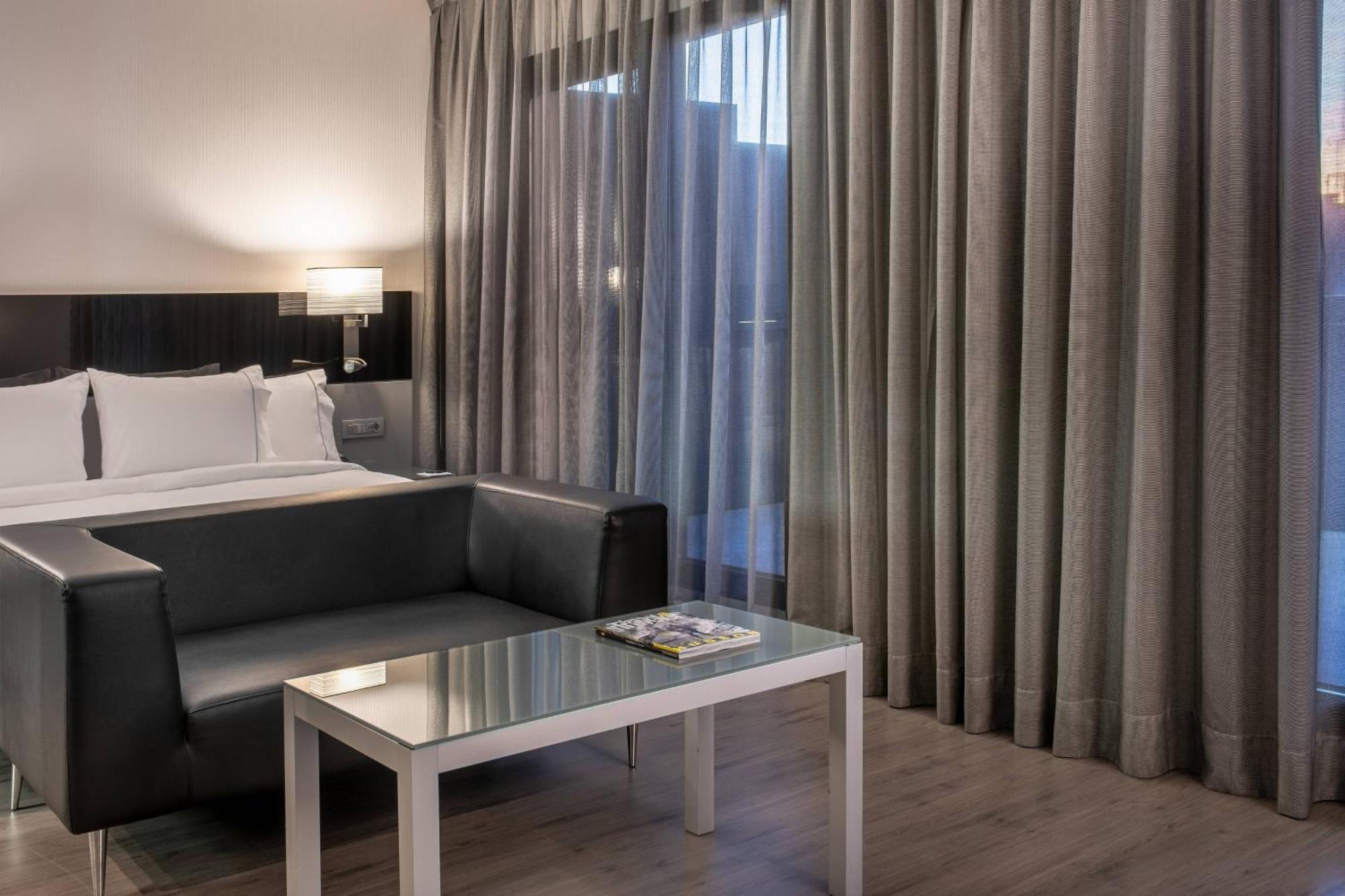 Ac Hotel Atocha By Marriott Madrid Exterior foto