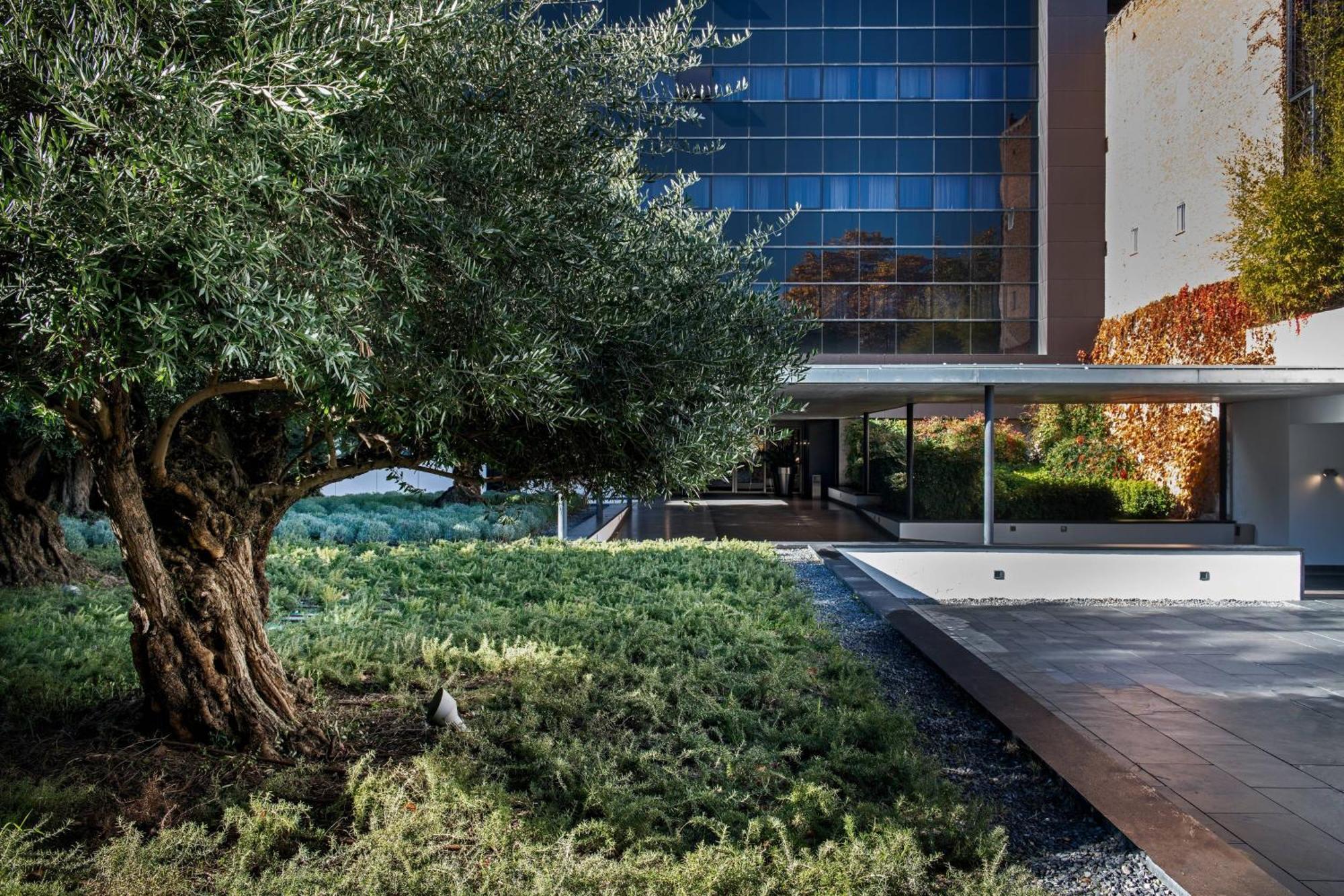 Ac Hotel Atocha By Marriott Madrid Exterior foto