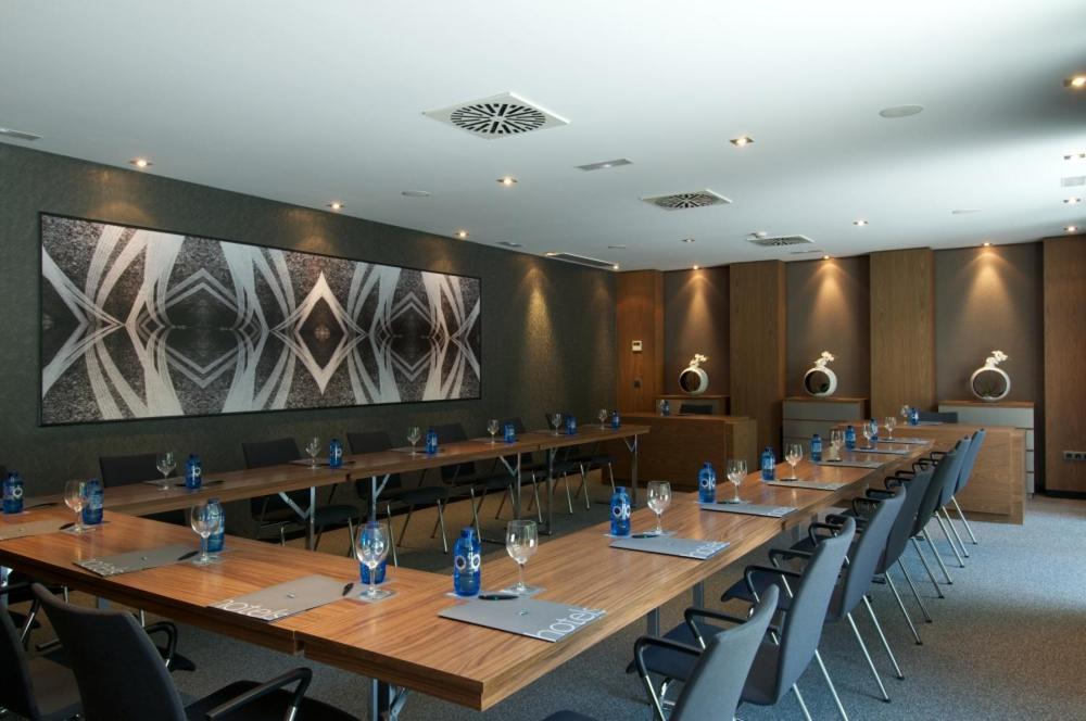 Ac Hotel Atocha By Marriott Madrid Exterior foto